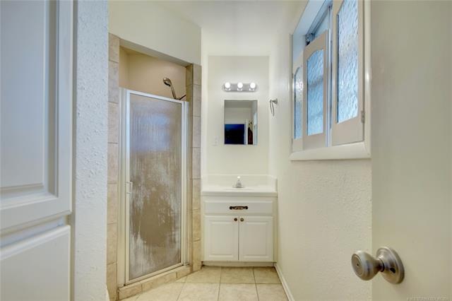 Before Bathroom Remodel